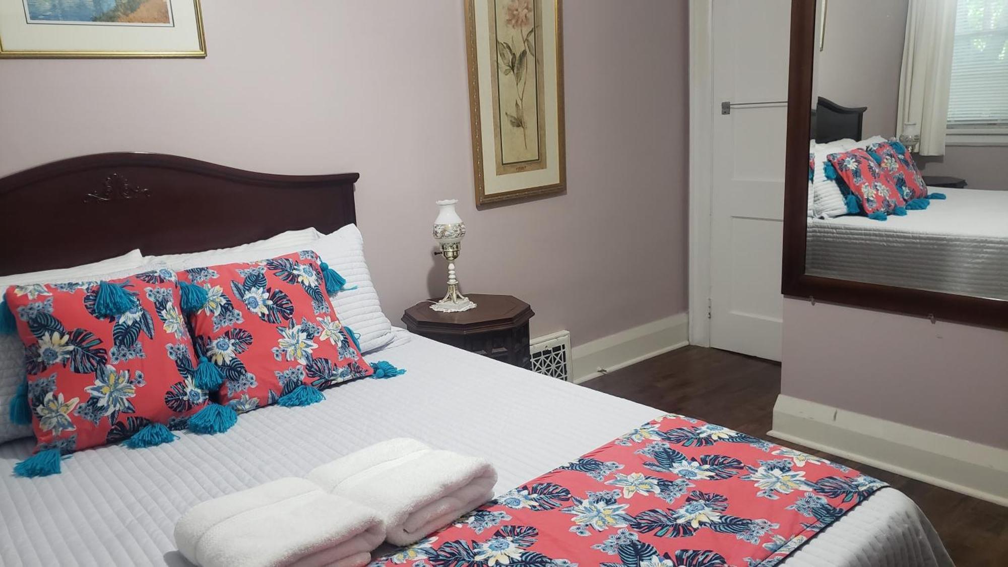 Blue Spruce Bed And Breakfast Muskoka Gravenhurst Extérieur photo